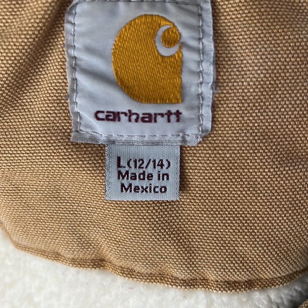 Carhartt vest, in good used condition no major signs of damage - Picture 4 of 5